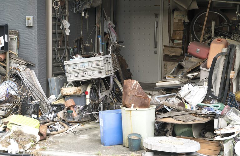 ゴミ屋敷の清掃や不用品の買取にプロフェッショナルな対応 | 東京稲城市の不用品回収なら丁寧な作業のお片付け屋 まる助